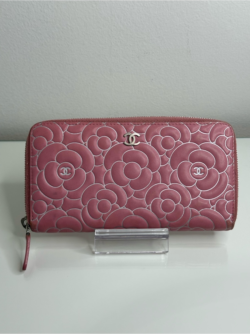 CHANEL Pink Camellia Quilted Lambskin Zip Wallet with Silver CC